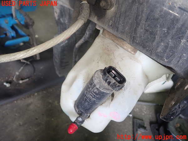 1UPJ-9239266792]アバルト・595C(312142)ウォッシャータンク2 中古_2