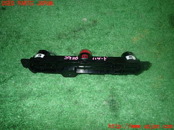 1UPJ-9239266290]アバルト・595C(312142)ハザードスイッチ 中古_2