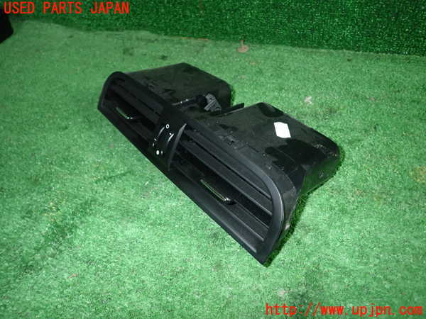 1UPJ-9239277528]アバルト・595(312142)エアコン吹き出し口3 (真中) 中古_3