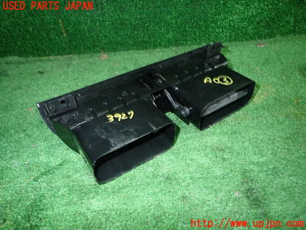 1UPJ-9239277528]アバルト・595(312142)エアコン吹き出し口3 (真中) 中古_4