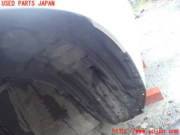 1UPJ-9239281092]MPV(LY3P)左前フェンダーライナー 中古_3