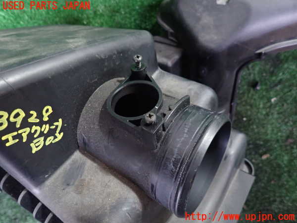 1UPJ-9239282560]MPV(LY3P)エアクリーナーボックス 中古_2