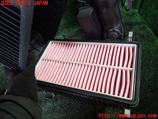 1UPJ-9239282560]MPV(LY3P)エアクリーナーボックス 中古_4