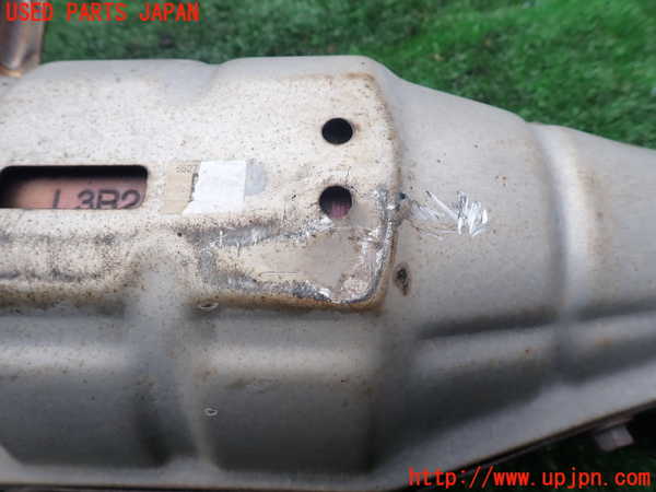 1UPJ-9239282661]MPV(LY3P)触媒1 中古_3