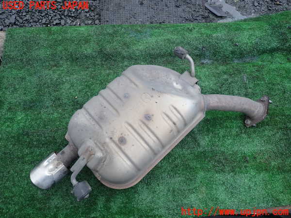 1UPJ-9239282672]MPV(LY3P)リアマフラー2 (左側) 中古_2