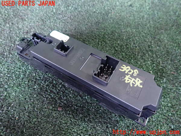 1UPJ-9239286240]MPV(LY3P)右前パワーウィンドウスイッチ 中古_2