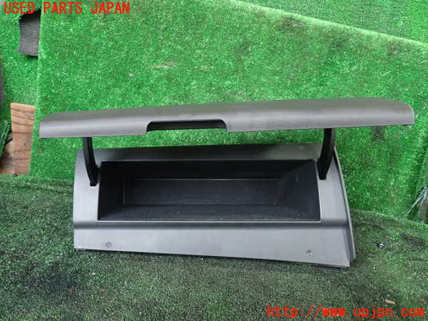 1UPJ-9239287516]MPV(LY3P)グローブボックス1 中古_2