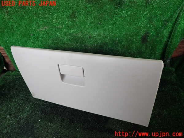 1UPJ-9239287517]MPV(LY3P)グローブボックス2 中古_2