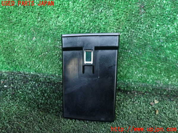 1UPJ-9239287821]MPV(LY3P)灰皿1 中古_2