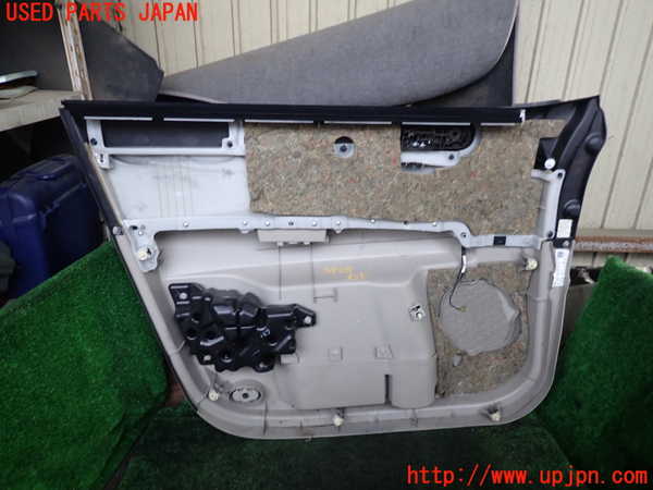 1UPJ-9239281234]MPV(LY3P)右前ドア内張り 中古_4