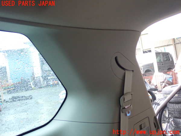 1UPJ-9239287675]MPV(LY3P)右リアピラートリム 中古_3