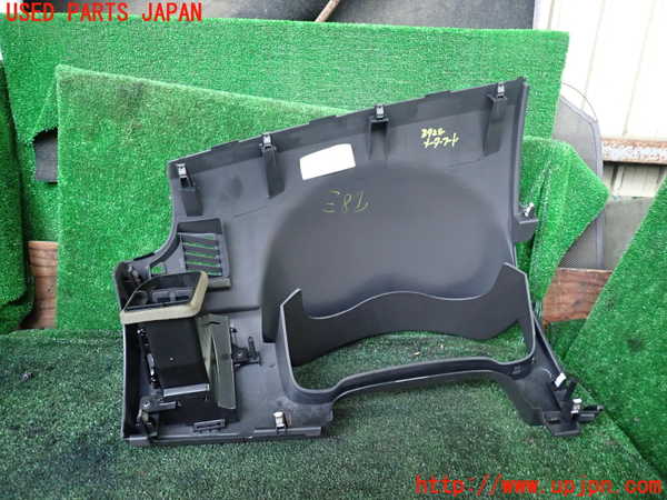 1UPJ-9239287510]MPV(LY3P)メーターフード 中古_3