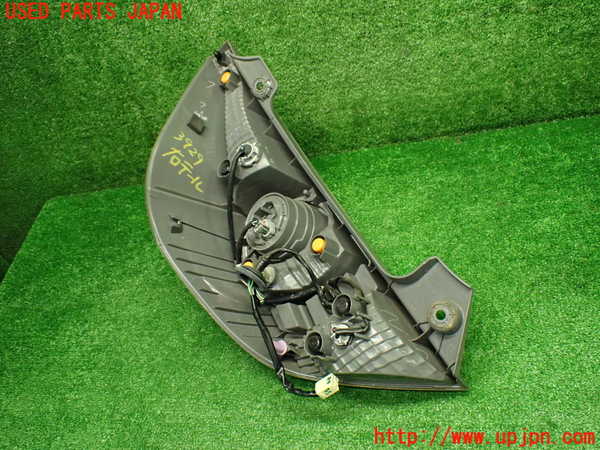 1UPJ-9239291530]アクア(AQUA)(NHP10)右テールランプ 中古_3