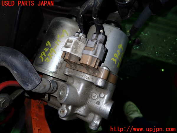1UPJ-9239294055]アクア(AQUA)(NHP10)ブレーキマスターバック 中古_2