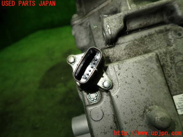 1UPJ-9239296025]アクア(AQUA)(NHP10)エアコンコンプレッサー 中古_4