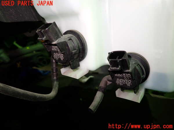 1UPJ-9239296791]アクア(AQUA)(NHP10)ウォッシャータンク1 中古_3