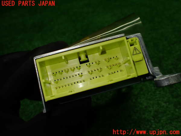 1UPJ-9239296145]アクア(AQUA)(NHP10)エアバッグコンピューター 中古_3