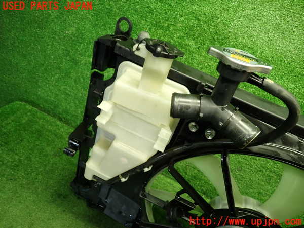 1UPJ-9239296836]アクア(AQUA)(NHP10)電動ファン1 中古_3