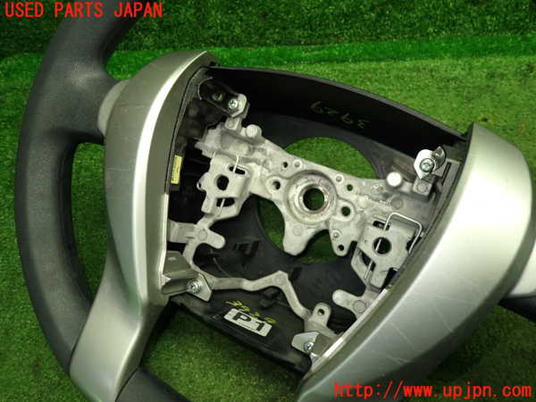 1UPJ-9239297855]アクア(AQUA)(NHP10)ステアリングホイール 中古_3