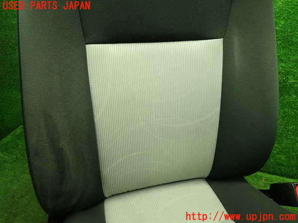 1UPJ-9239297035]アクア(AQUA)(NHP10)運転席シート 中古_3