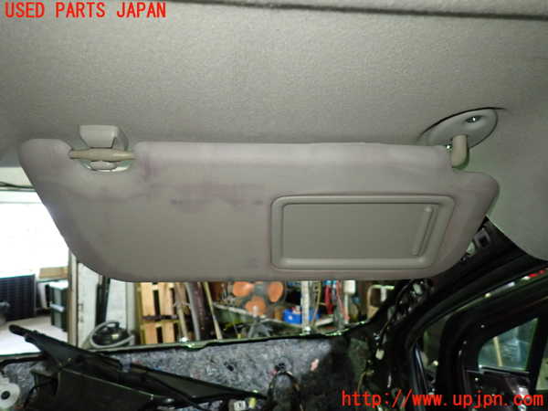 1UPJ-9239297625]アクア(AQUA)(NHP10)室内サンバイザー右側 ジャンク_2