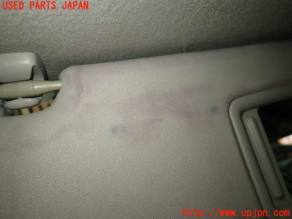 1UPJ-9239297625]アクア(AQUA)(NHP10)室内サンバイザー右側 ジャンク_4