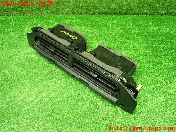 1UPJ-9239297526]アクア(AQUA)(NHP10)エアコン吹き出し口1(真中) 中古_3