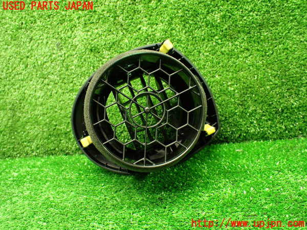 1UPJ-9239297527]アクア(AQUA)(NHP10)エアコン吹き出し口2(右) 中古_4