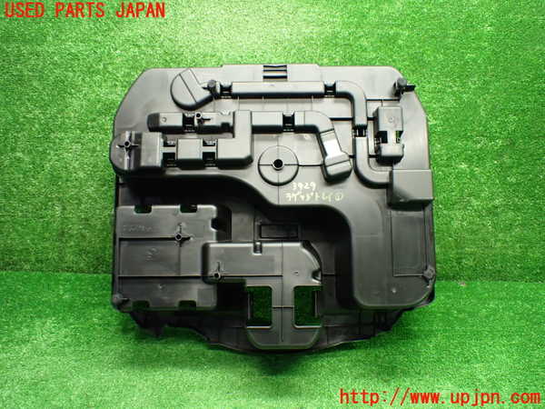 1UPJ-9239297771]アクア(AQUA)(NHP10)ラゲッジトレイ1 中古_2