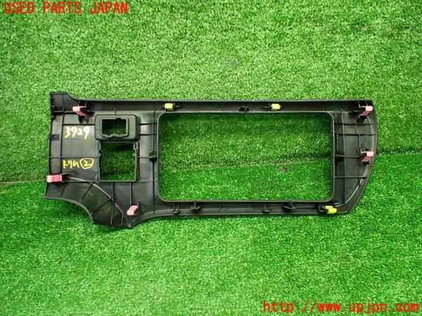 1UPJ-9239297692]アクア(AQUA)(NHP10)内装トリム類2 中古_3
