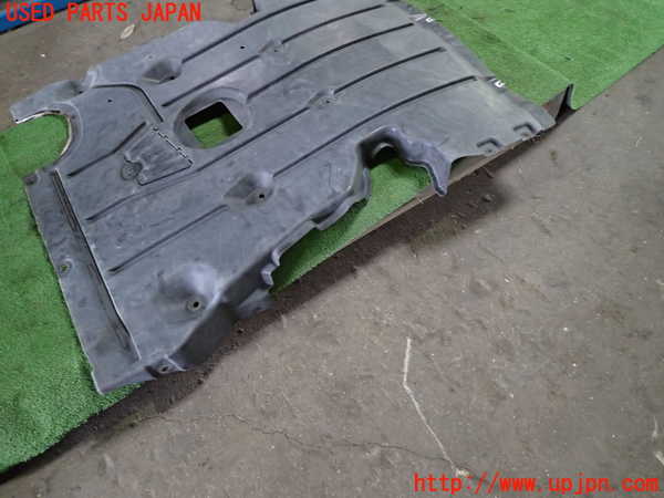 1UPJ-9239302170]BMW 116i(UE16)E87エンジンアンダーカバー 中古_3