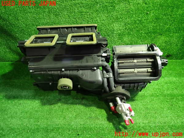 1UPJ-9239306081]BMW 116i(UE16)E87エバポレーター1 中古_3