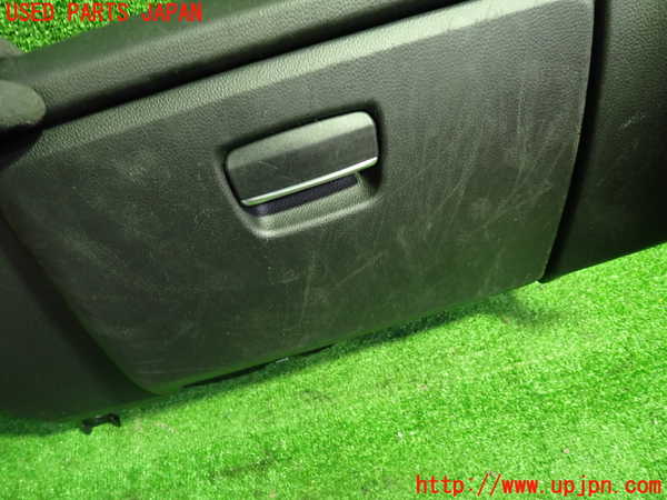 1UPJ-9239307516]BMW 116i(UE16)E87グローブボックス1 中古_2