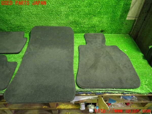1UPJ-9239307800]BMW 116i(UE16)E87フロアマット 中古_2
