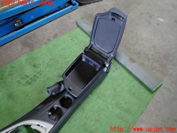 1UPJ-9239307540]BMW 116i(UE16)E87センターコンソール 中古_2
