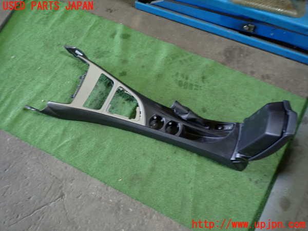 1UPJ-9239307540]BMW 116i(UE16)E87センターコンソール 中古_3