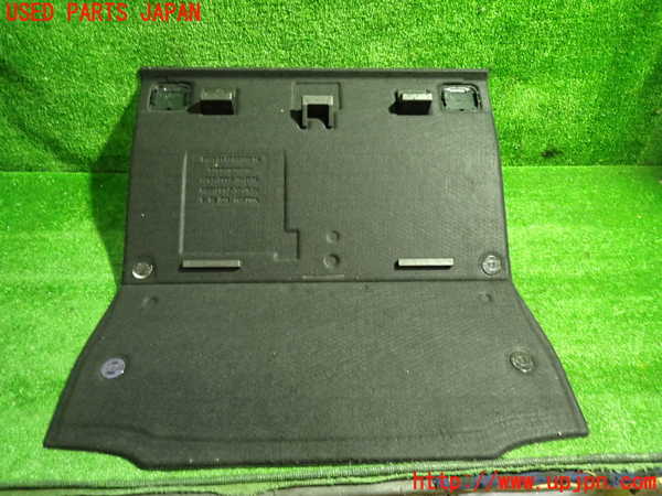 1UPJ-9239307771]BMW 116i(UE16)E87ラゲッジトレイ1 蓋 中古_2