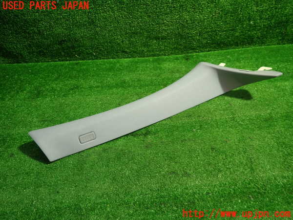 1UPJ-9239307655]BMW 116i(UE16)E87右フロントピラートリム 中古_2