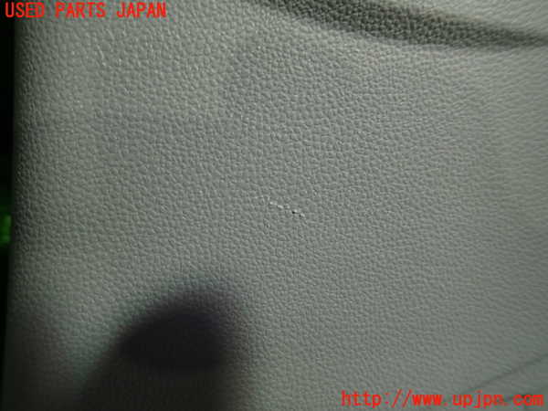 1UPJ-9239307665]BMW 116i(UE16)E87右センターピラートリム 中古_2