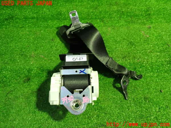 1UPJ-9239307075]BMW 116i(UE16)E87助手席シートベルト 中古_3