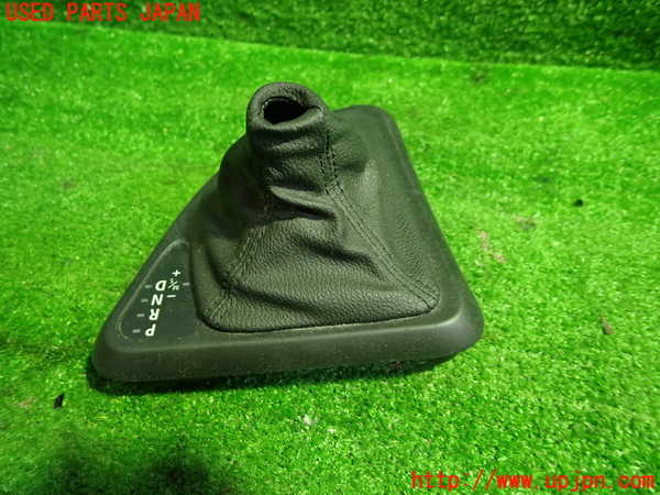 1UPJ-9239307575]BMW 116i(UE16)E87シフトブーツ 中古_2