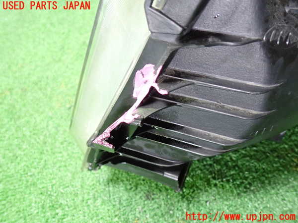 1UPJ-9239311130]ヴォクシー(ノア)(AZR60G)右ヘッドライト HID ジャンク_3