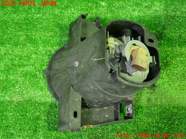 1UPJ-9239311180]ヴォクシー(ノア)(AZR60G)右フォグ 中古_2