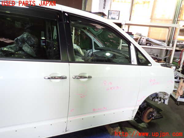 1UPJ-9239311230]ヴォクシー(ノア)(AZR60G)右前ドア 中古 NSG M3O8_2