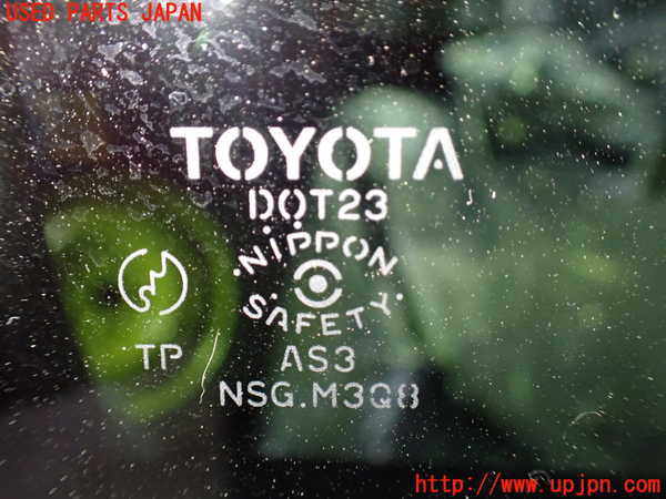 1UPJ-9239311290]ヴォクシー(ノア)(AZR60G)右後ドア 中古 NSG M3Q8_4