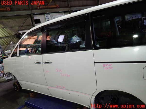 1UPJ-9239311320]ヴォクシー(ノア)(AZR60G)左後ドア 中古 NSG M3Q8_2