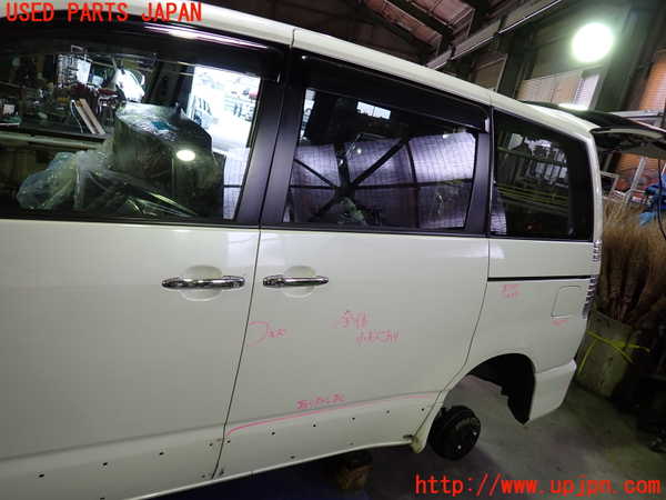 1UPJ-9239311320]ヴォクシー(ノア)(AZR60G)左後ドア 中古 NSG M3Q8_3