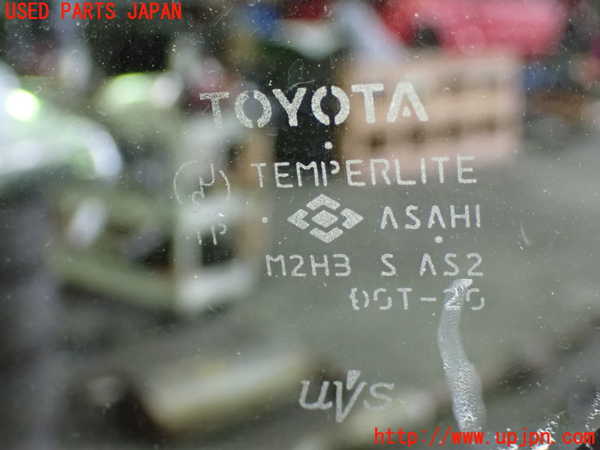 1UPJ-9239311200]ヴォクシー(ノア)(AZR60G)右フロント三角窓ガラス 中古 ASAHI M2H3_2