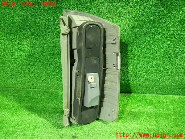 1UPJ-9239311536]ヴォクシー(ノア)(AZR60G)左テールランプ 中古_2