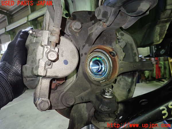 1UPJ-9239314290]ヴォクシー(ノア)(AZR60G)右フロントナックルハブ 中古_2